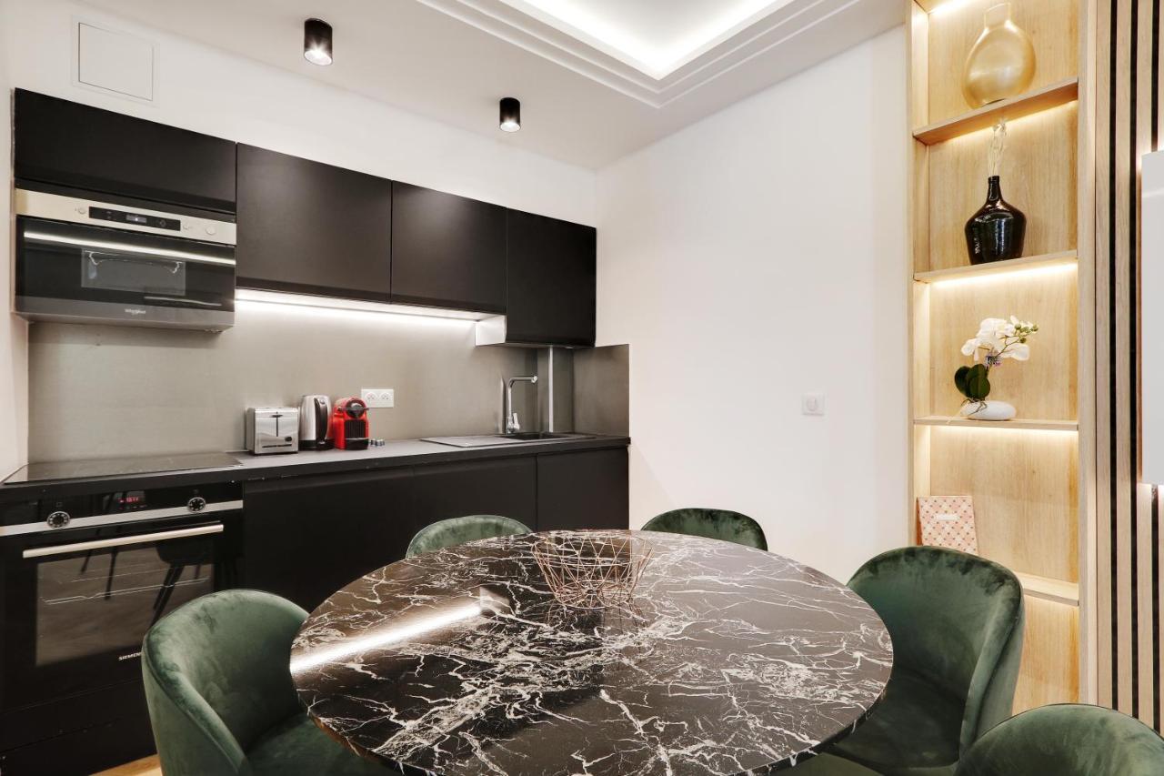 Off Majesti Upper Marais Apartment- Rue Du Faubourg Saint-Martin Paris Luaran gambar