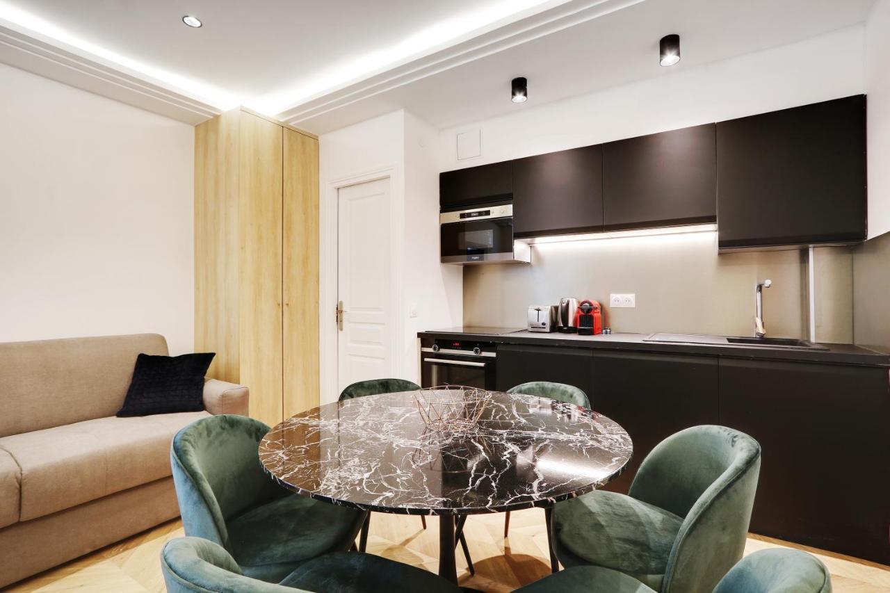 Off Majesti Upper Marais Apartment- Rue Du Faubourg Saint-Martin Paris Luaran gambar