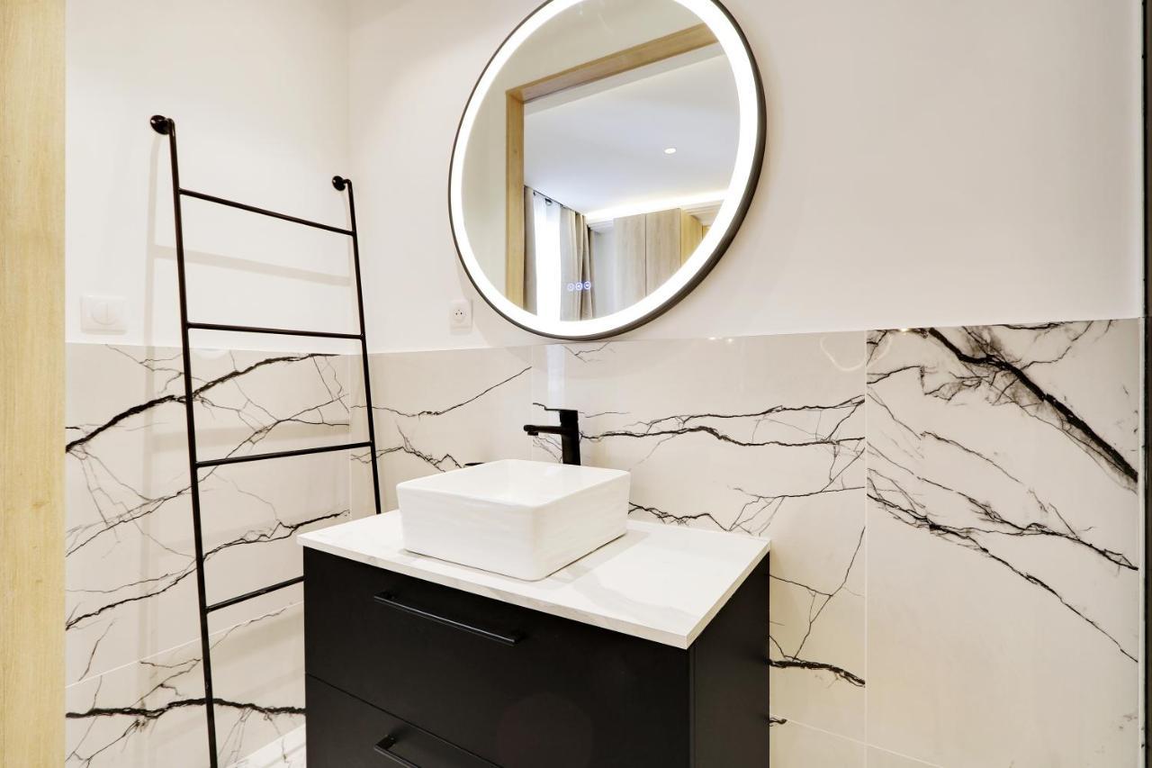 Off Majesti Upper Marais Apartment- Rue Du Faubourg Saint-Martin Paris Luaran gambar