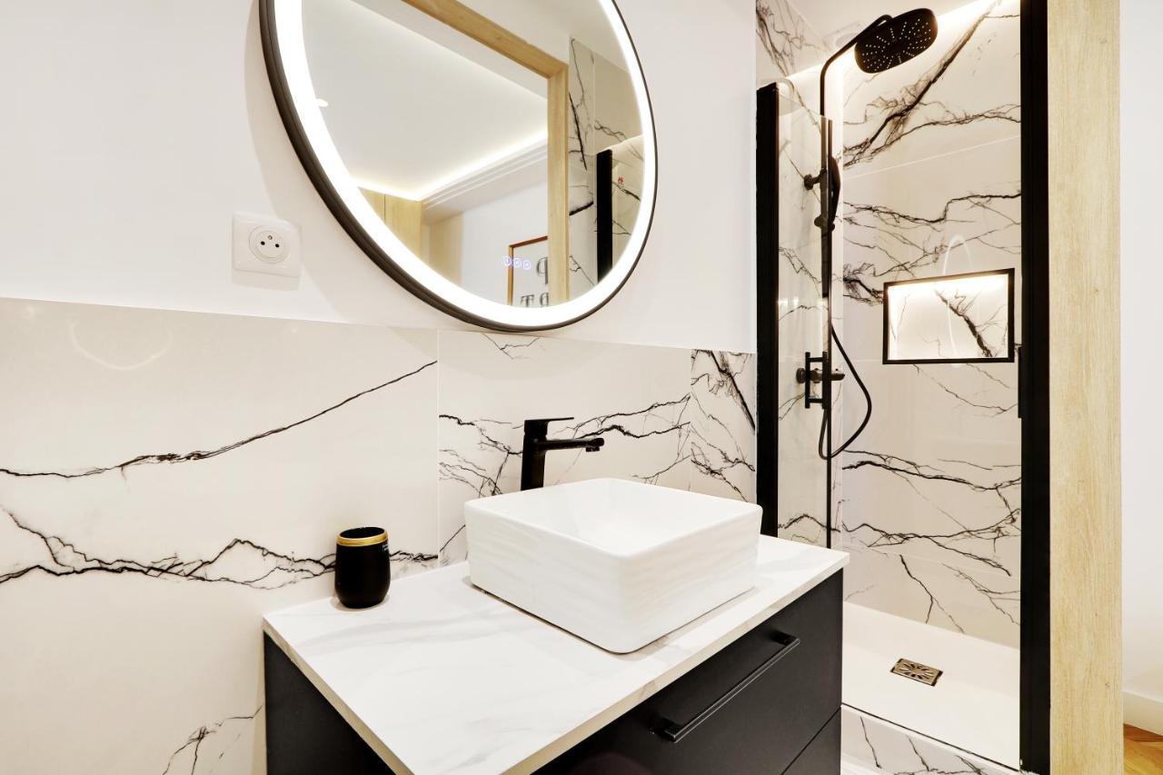 Off Majesti Upper Marais Apartment- Rue Du Faubourg Saint-Martin Paris Luaran gambar