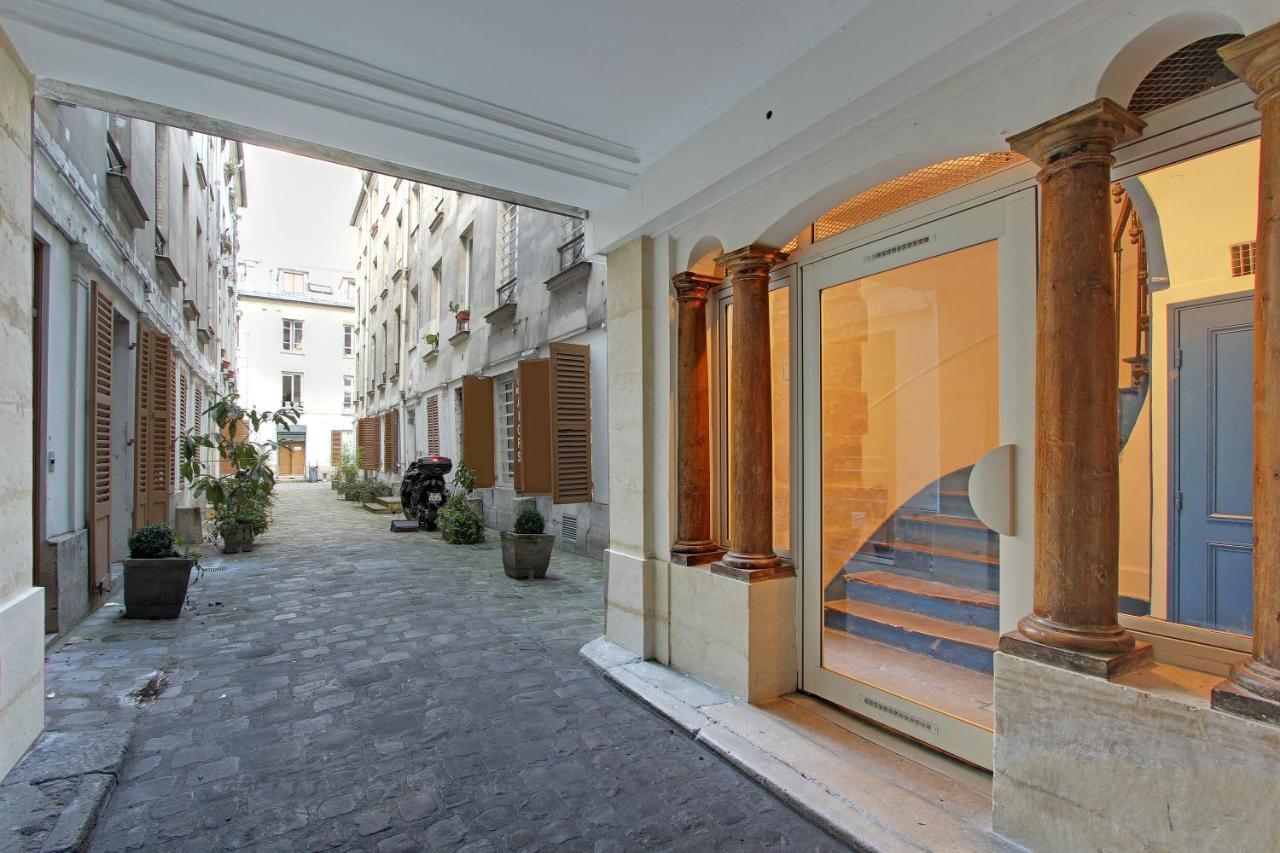 Off Majesti Upper Marais Apartment- Rue Du Faubourg Saint-Martin Paris Luaran gambar