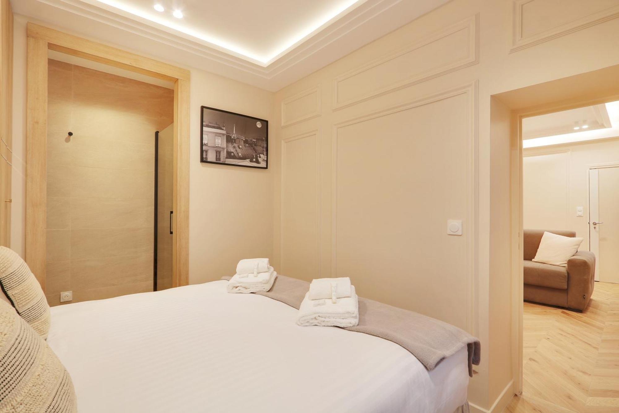 Off Majesti Upper Marais Apartment- Rue Du Faubourg Saint-Martin Paris Luaran gambar